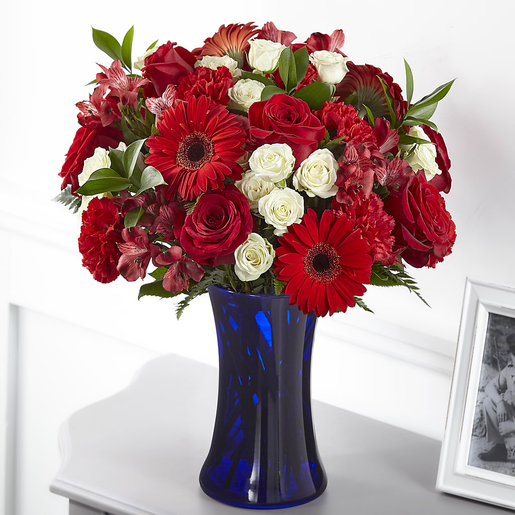 Hearts Embrace Bouquet – Your Beautiful Flowers, Scranton PA