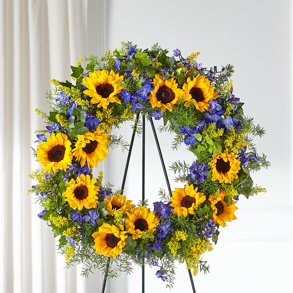 Bright Rays Wreath – Your Beautiful Flowers, Scranton PA