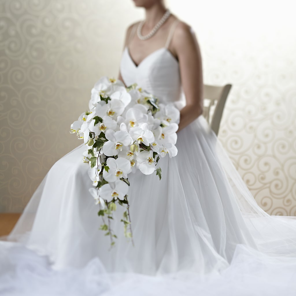 Classic White Bouquet – Your Beautiful Flowers, Scranton PA