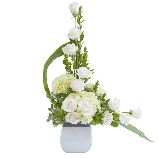 Elegant Flowing Love Tribute –  Your Beautiful Flowers, Scranton PA