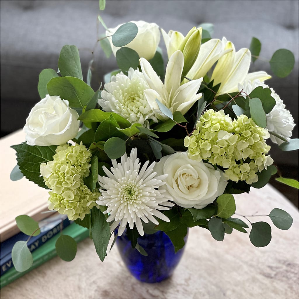 Snowy Dreams Bouquet –  Your Beautiful Flowers, Scranton PA