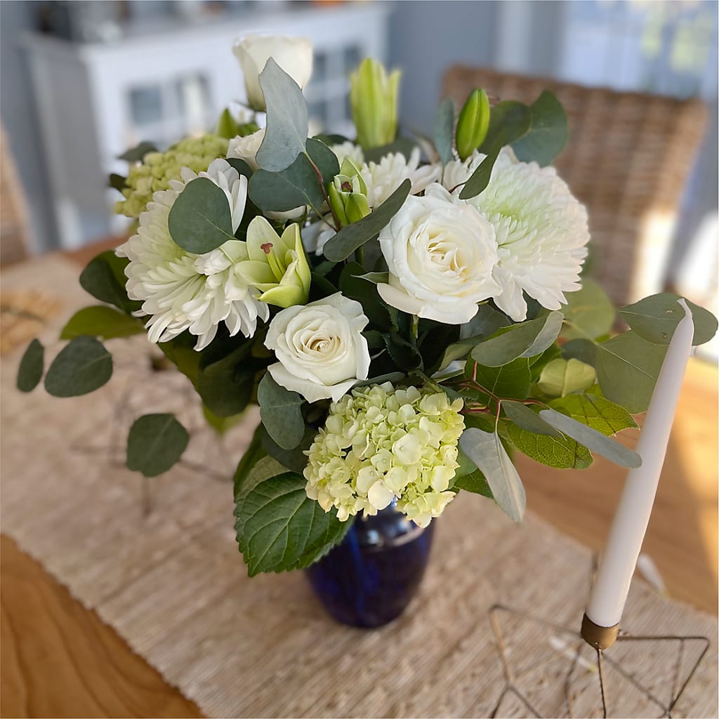 Snowy Dreams Bouquet –  Your Beautiful Flowers, Scranton PA